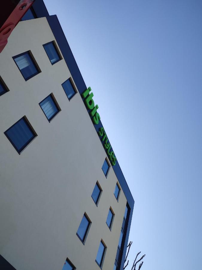 Hotel Ibis Styles Montauban Exterior foto